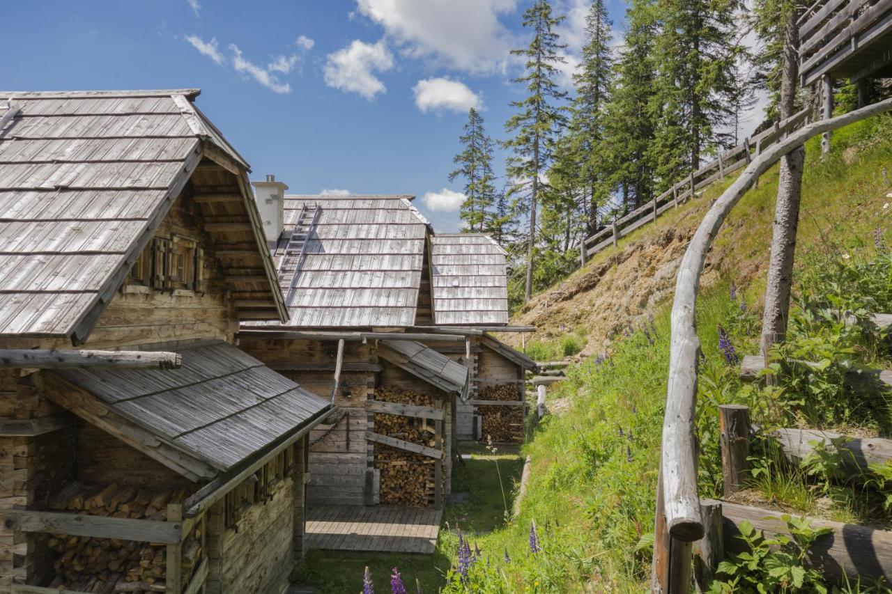 Huettentraum Katschberg Katschberghöhe Rum bild